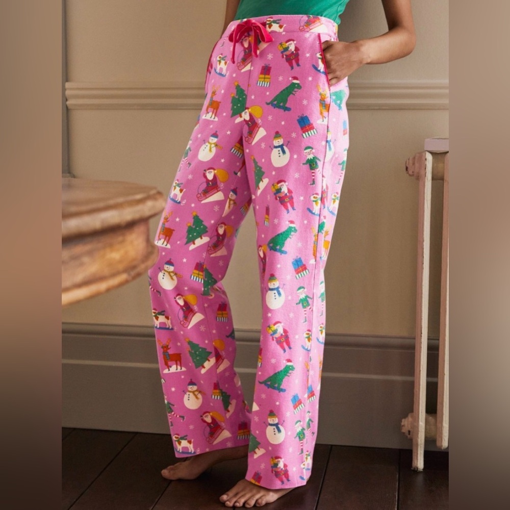 Boden Vanessa Cosy 100% Cotton Pyjama Bottoms featuring a festive print size 12